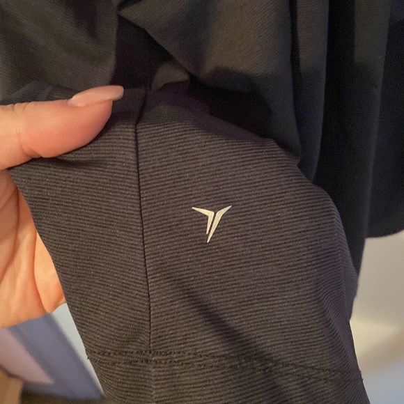 Old Navy Active top size XXL - Picture 4 of 5